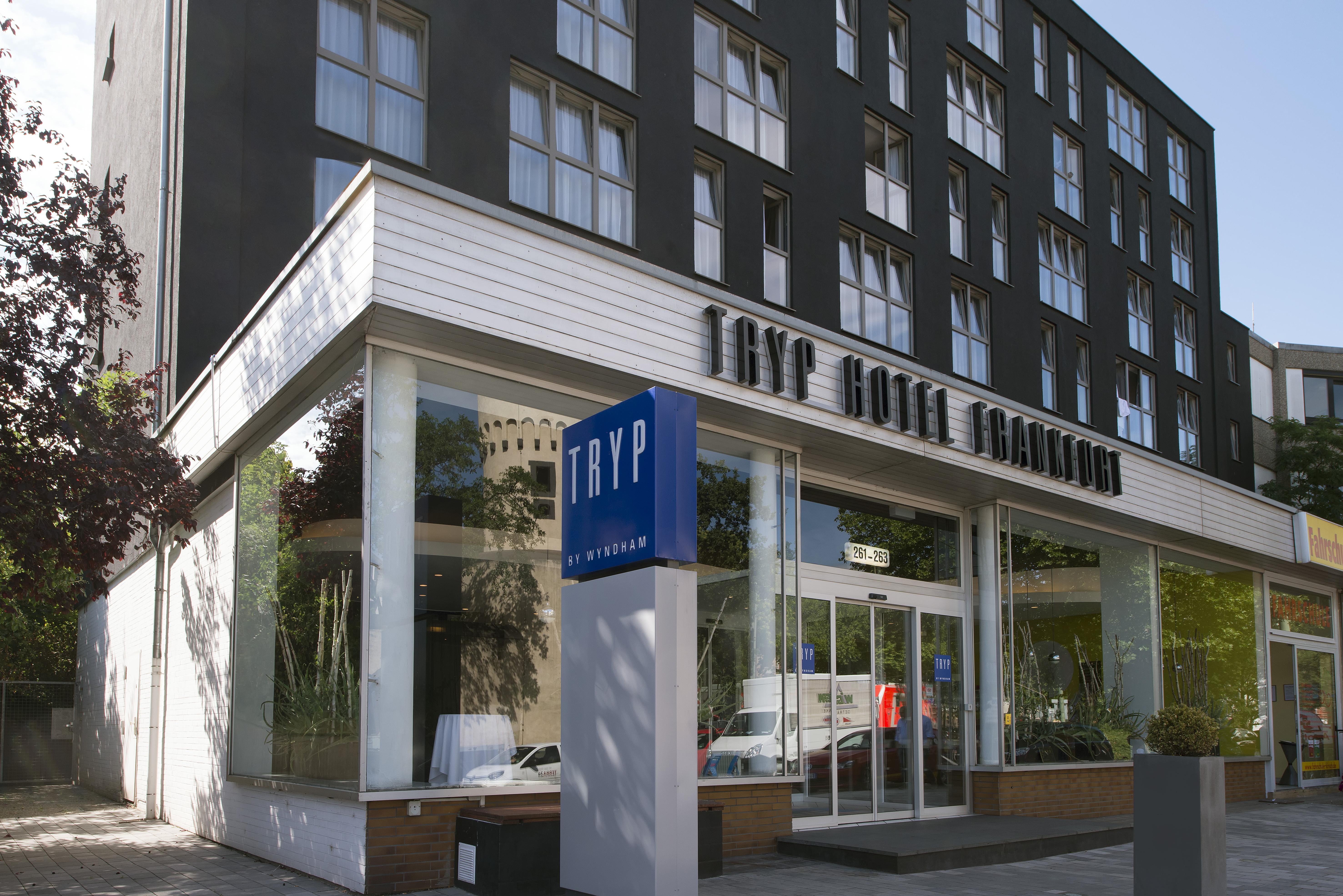 Tryp By Wyndham Frankfurt Hotel Франкфурт на Майн Екстериор снимка